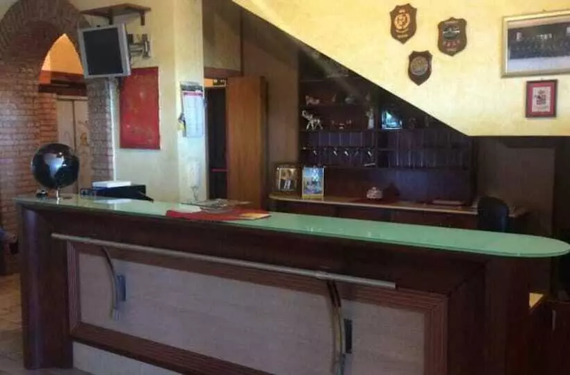 簡易ホテル Chisari