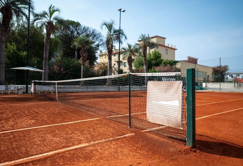 פונדק Gian Paul