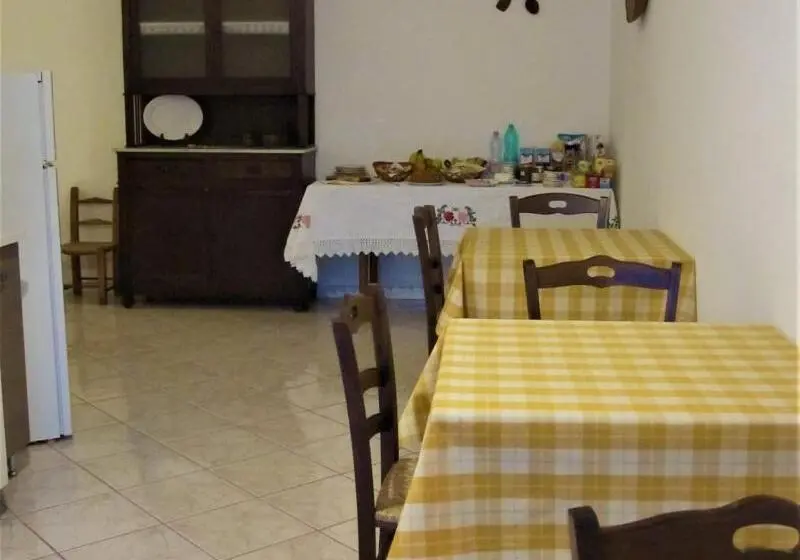 Aamiaismajoitus (B&B) I Fenicotteri