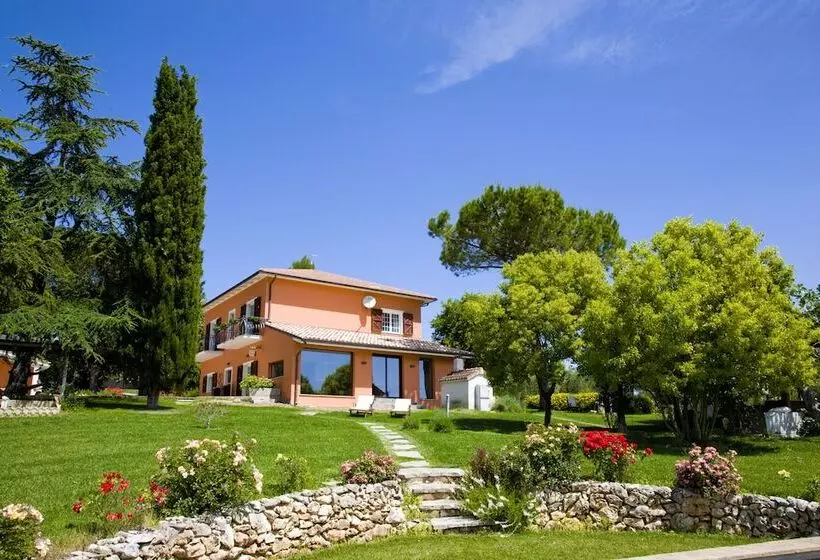 Aamiaismajoitus (B&B) Bellafiora Affittacamere