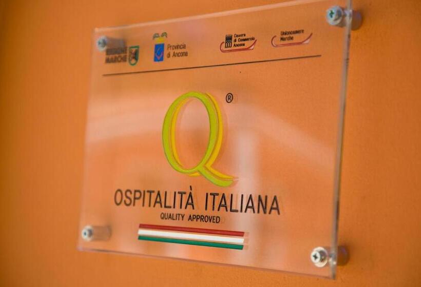 住宿加早餐  Bellafiora Affittacamere