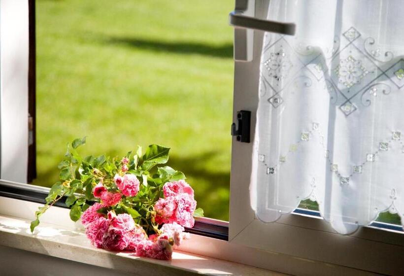 住宿加早餐  Bellafiora Affittacamere