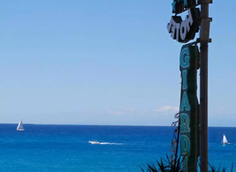 Hotel Giardino Al Mare