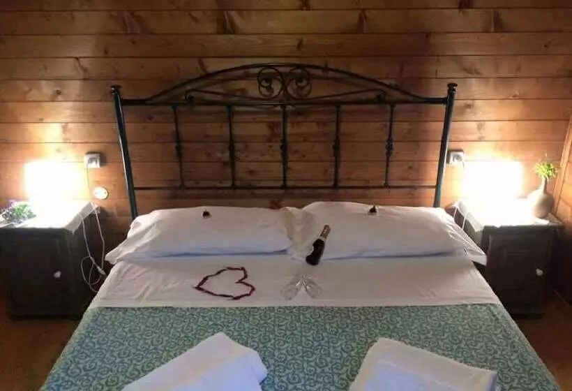 هتل روستایی Agriturismo Isca Delle Donne