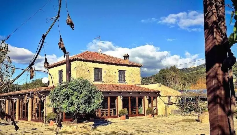 هتل روستایی Agriturismo Isca Delle Donne