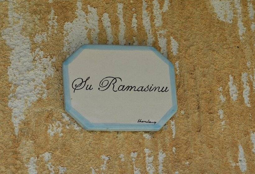 교외 호텔 Agriturismo Rubinu