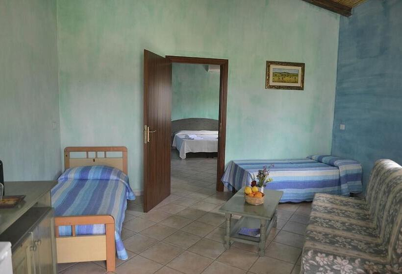 교외 호텔 Agriturismo Rubinu