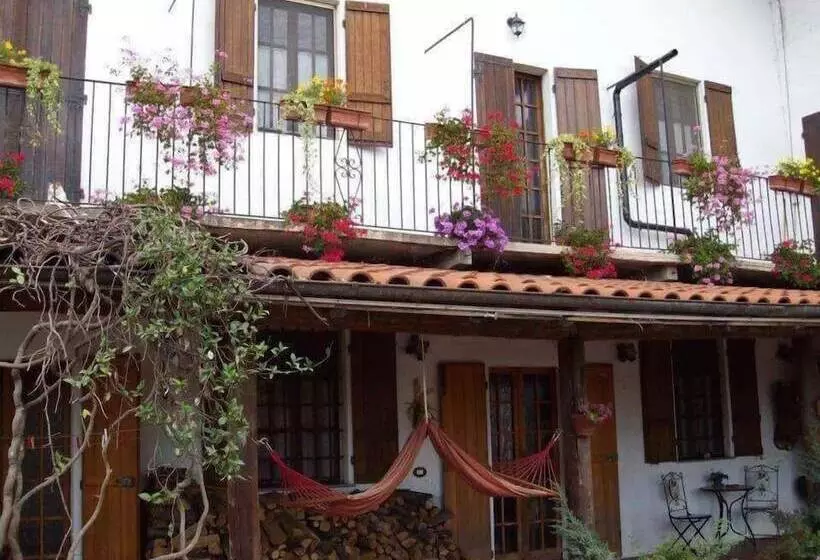 田舎風ホテル Az.agr.cascina Moretta