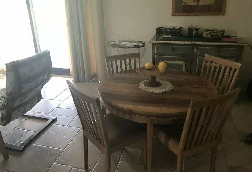 هتل روستایی Masseria Scannaturco