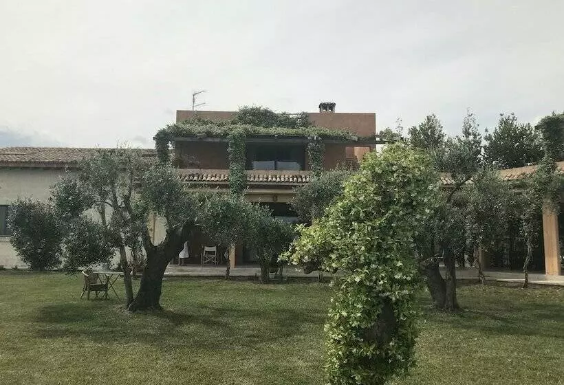 هتل روستایی Masseria Scannaturco