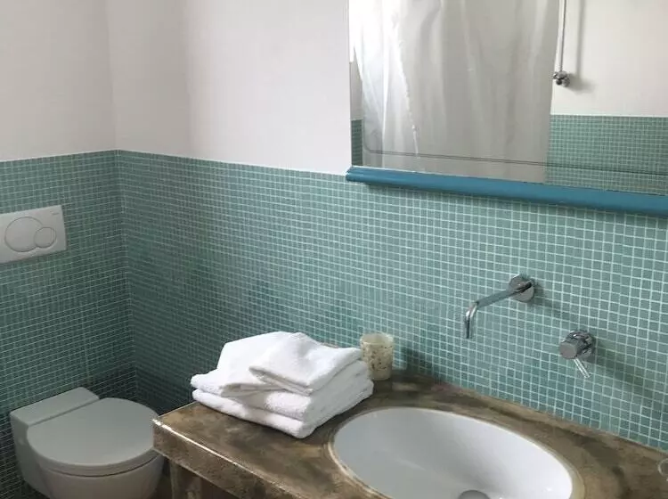 هتل روستایی Masseria Scannaturco