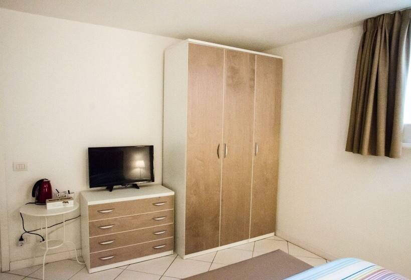 تختخواب و صبحانه Le Camere Del Soleado