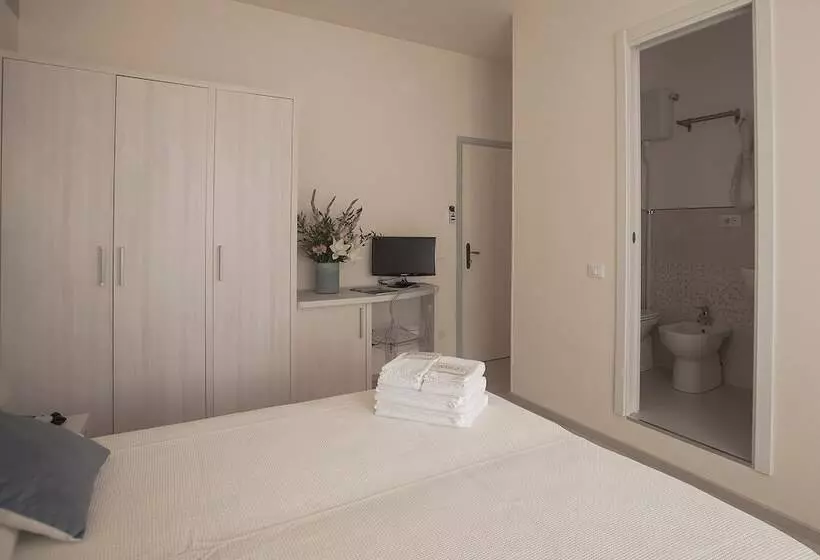 ベッドアンドブレックファースト Locanda Kon Tiki