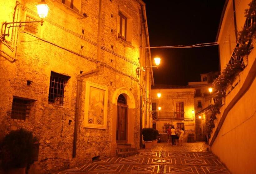 פונדק Albergo Diffuso Borgo Dei Greci