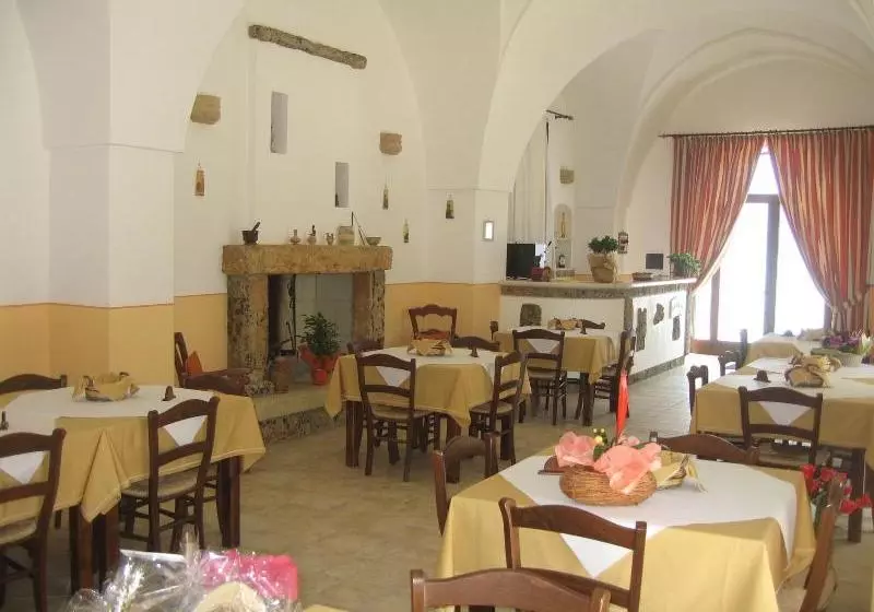 Azienda Agrituristica Masseria La Verna