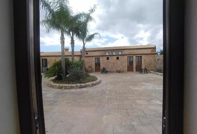 Azienda Agrituristica Masseria La Verna