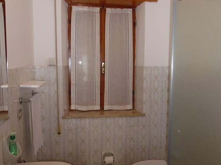 민박 Conte Antonio Da Montecopiolo