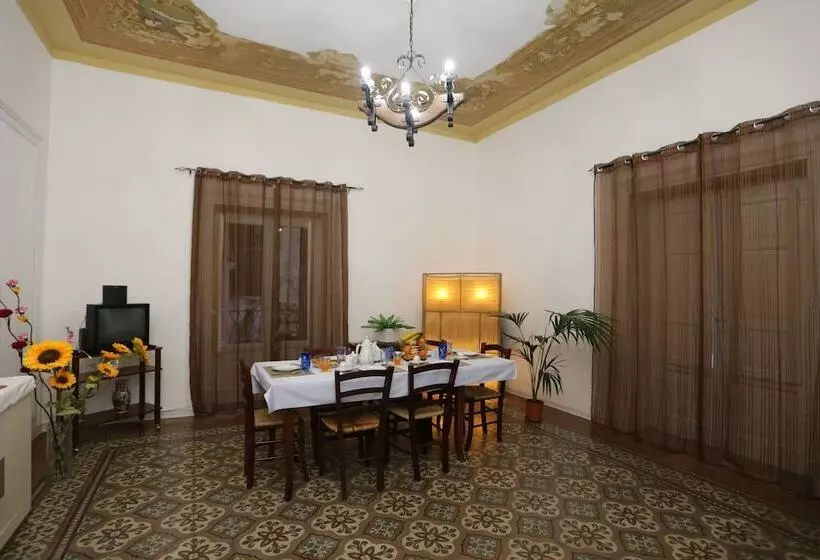 تختخواب و صبحانه Rest And Go