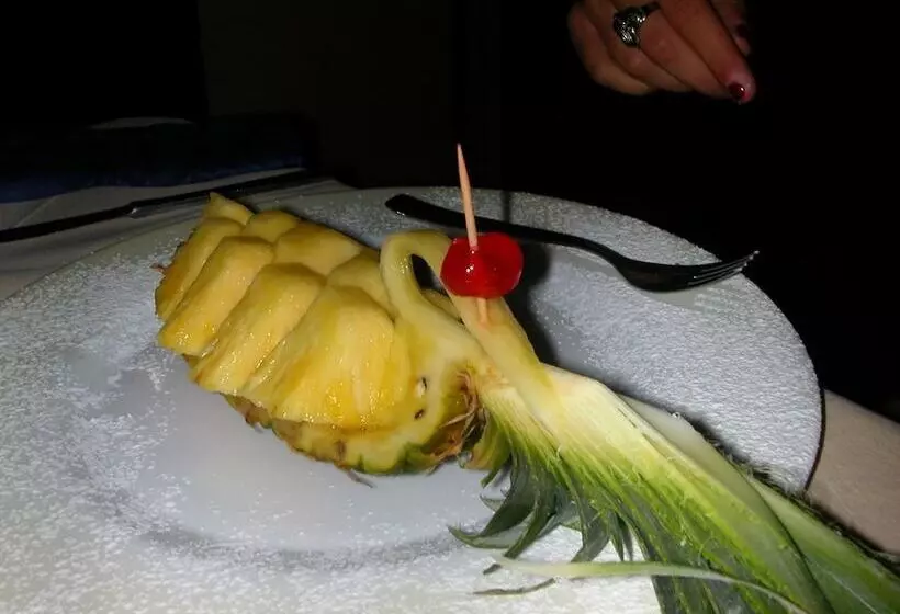 ホテル Albergo Villa Canapini