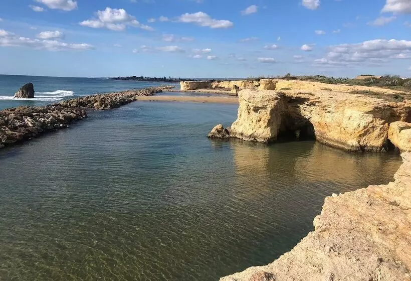 Hotelli Ciriga Sicily Glamping Resort