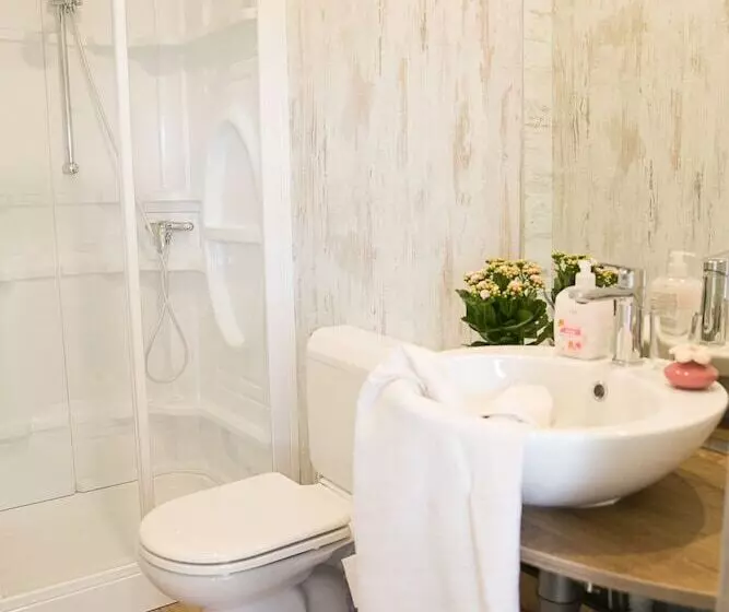 Hotelli Ciriga Sicily Glamping Resort