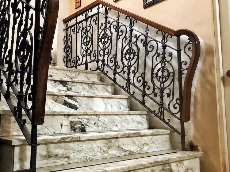 هتل La Villa