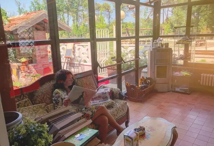 هتل La Villa