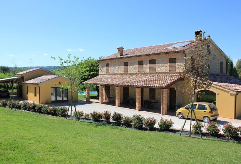 فندق ريفى Agriturismo La Vecchia Fonte