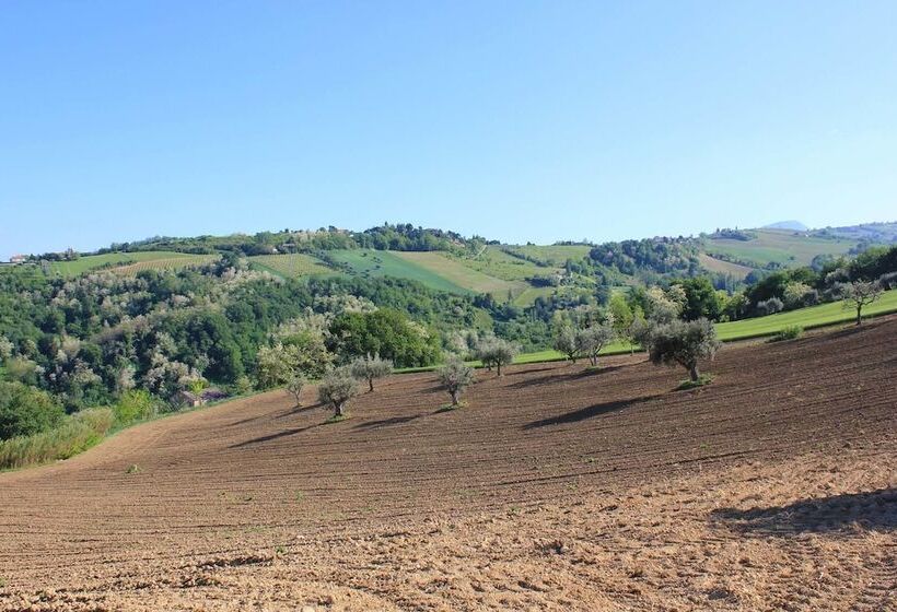 فندق ريفى Agriturismo La Vecchia Fonte