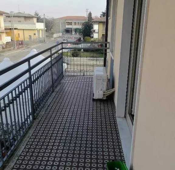 پانسیون Bgy Airport House Grassobbio