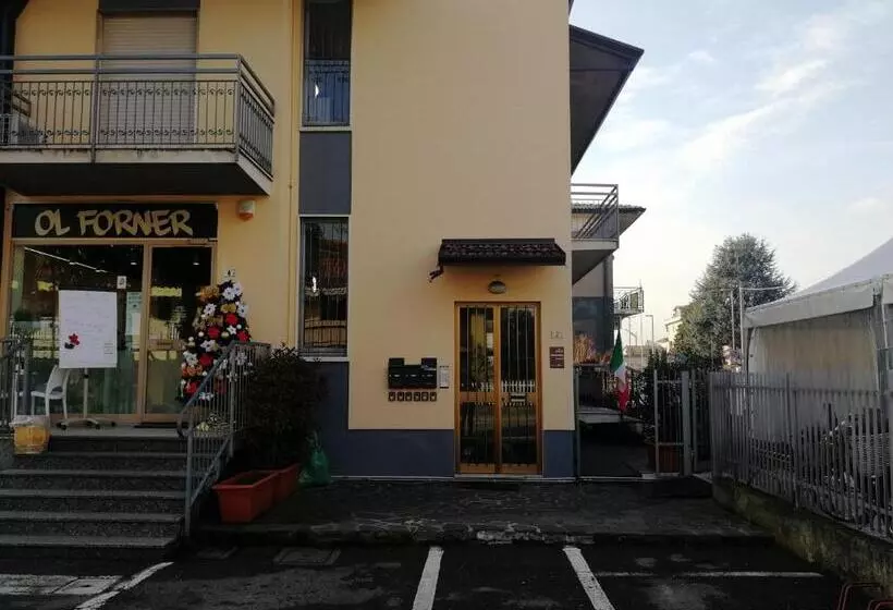 پانسیون Bgy Airport House Grassobbio