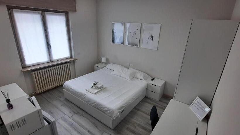 膳宿费 Bgy Airport House Grassobbio