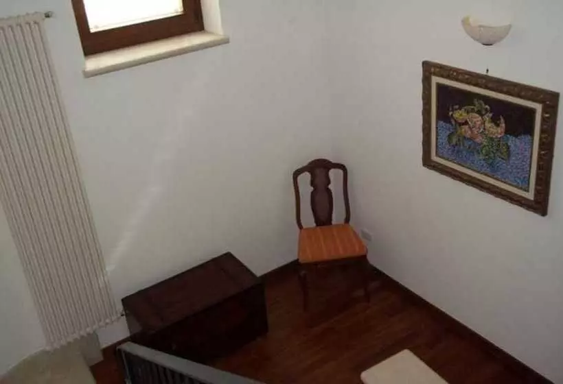Aamiaismajoitus (B&B) Il Cimiero