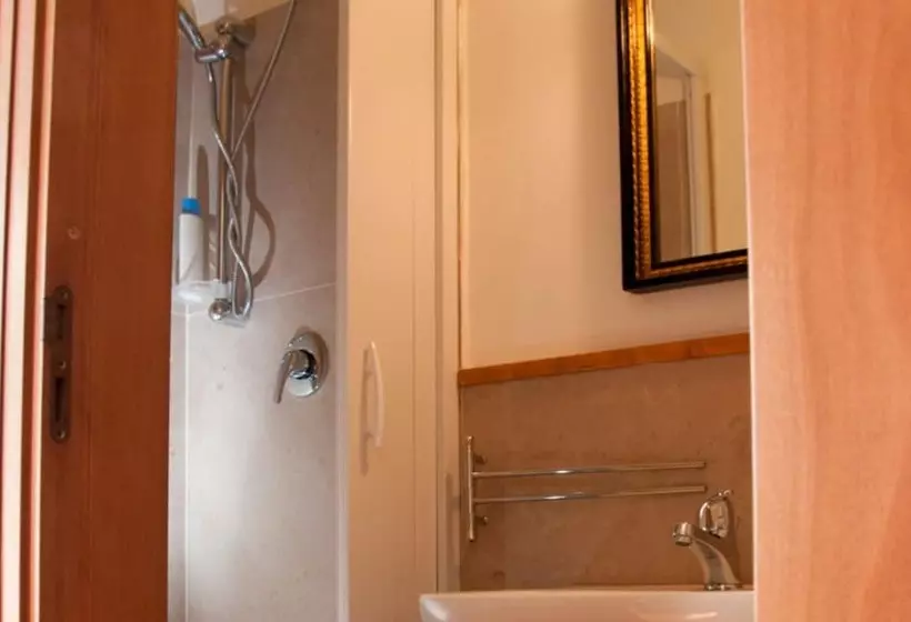 Aamiaismajoitus (B&B) Il Cimiero