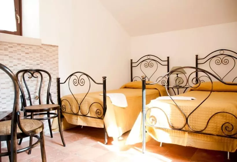 Aamiaismajoitus (B&B) Il Cimiero