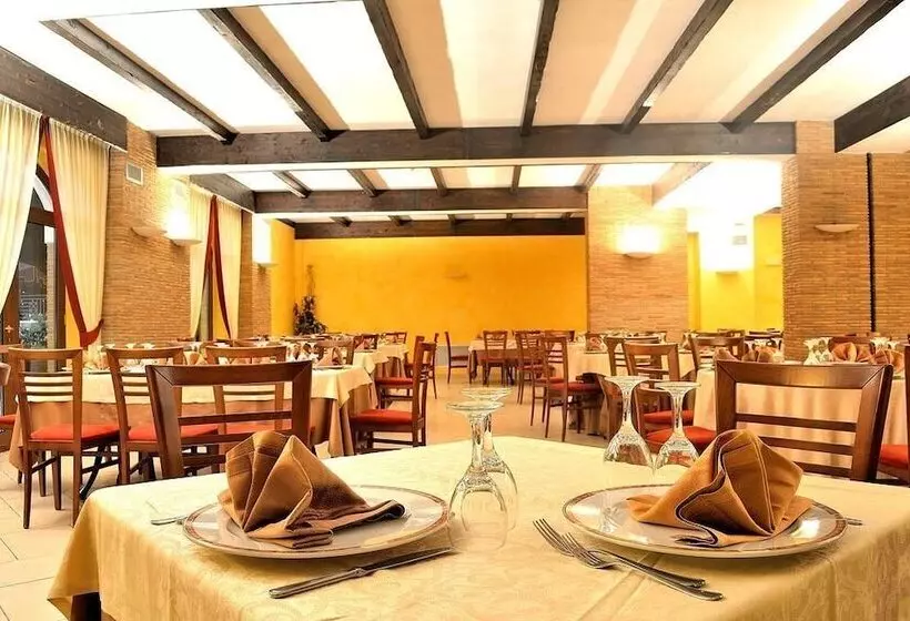 ホテル Albergo Teatro Romano