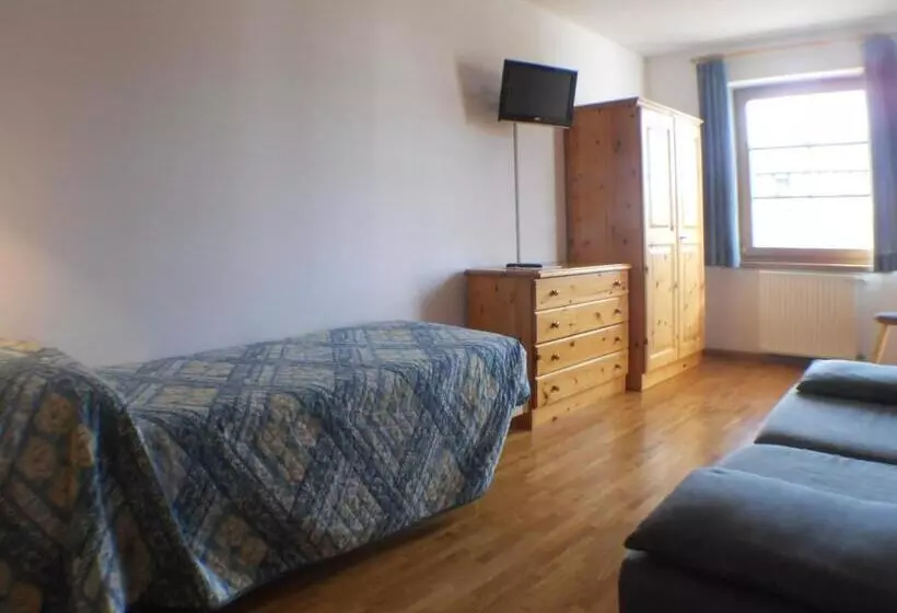 Hotelli Garni Manuela