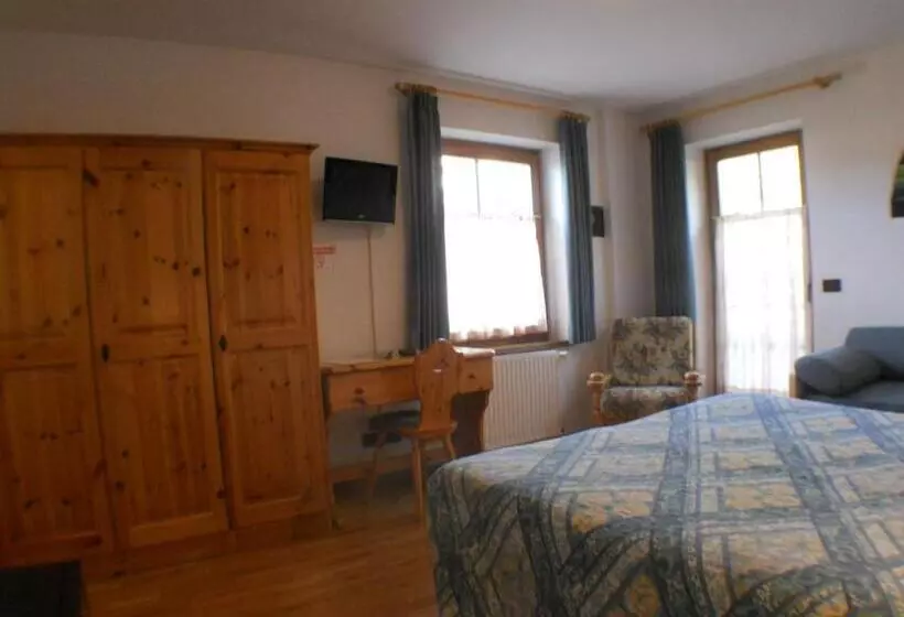 Hotelli Garni Manuela