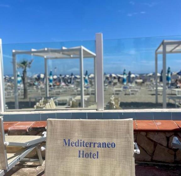호텔 Mediterraneo