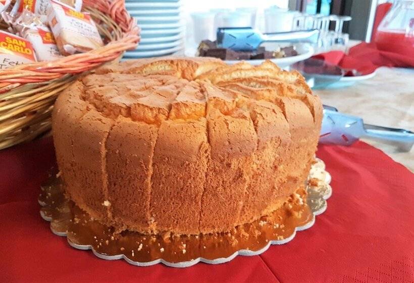 مسافرخانه Del Lago Ampollino