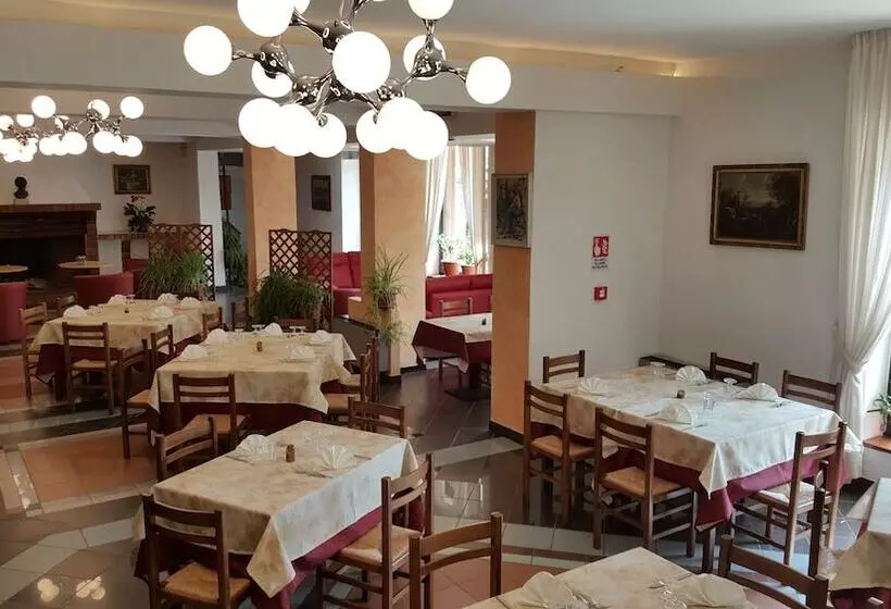 簡易ホテル Del Lago Ampollino