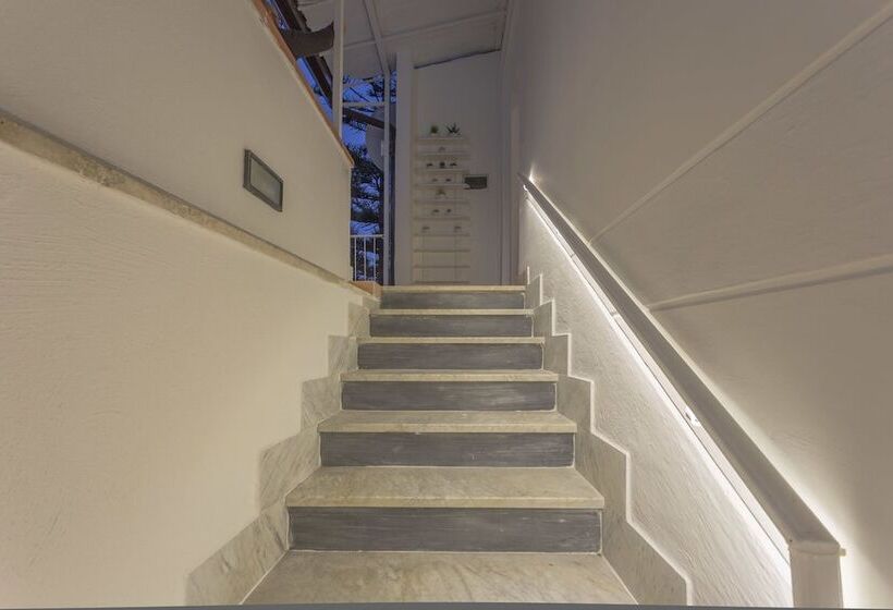 פנסיון Astanza