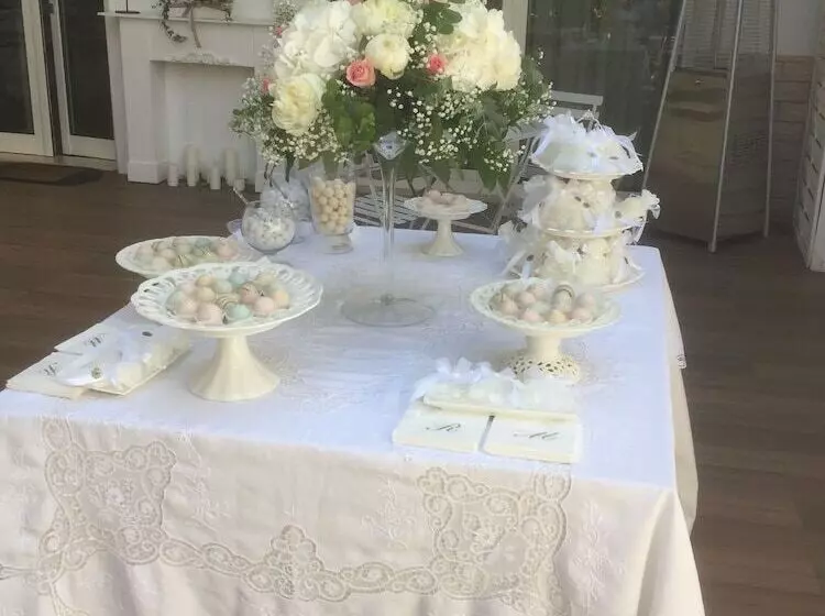 Femily B&b Bed And Breakfast Di Puglia In   Bari