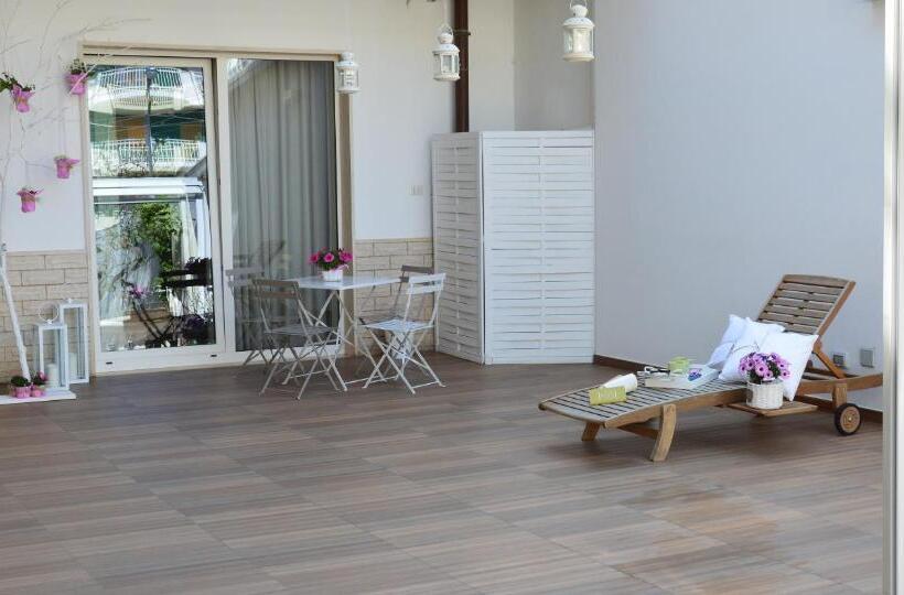 Femily B&b Bed And Breakfast Di Puglia In Bari