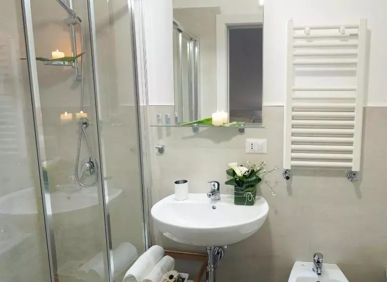 Femily B&b Bed And Breakfast Di Puglia In   Bari