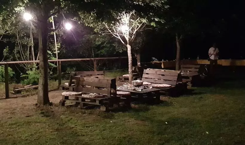 Maaseutuhotelli Bio Agriturismo Tirtha