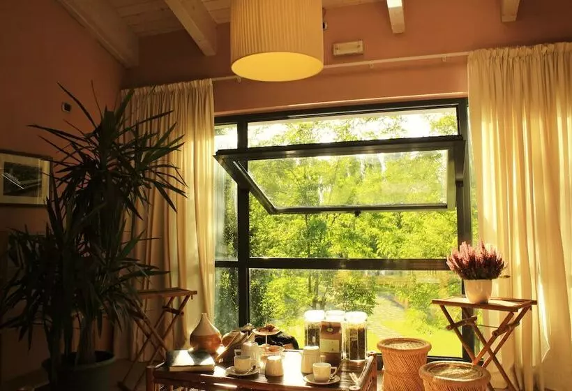 Maaseutuhotelli Bio Agriturismo Tirtha