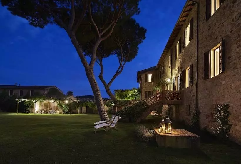 Maaseutuhotelli La Pescaia Resort