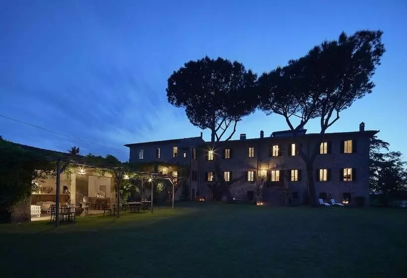 Maaseutuhotelli La Pescaia Resort