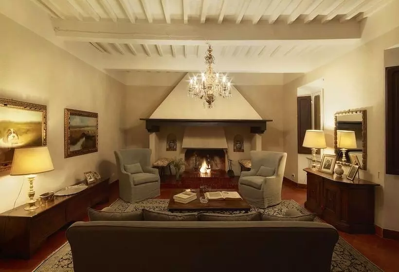 Maaseutuhotelli La Pescaia Resort